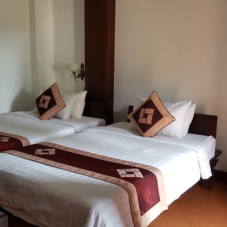 Lakhangthong Boutique Hotel ルアンパバーン エクステリア 写真