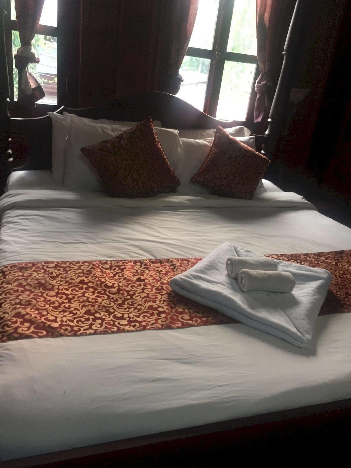 Lakhangthong Boutique Hotel ルアンパバーン エクステリア 写真